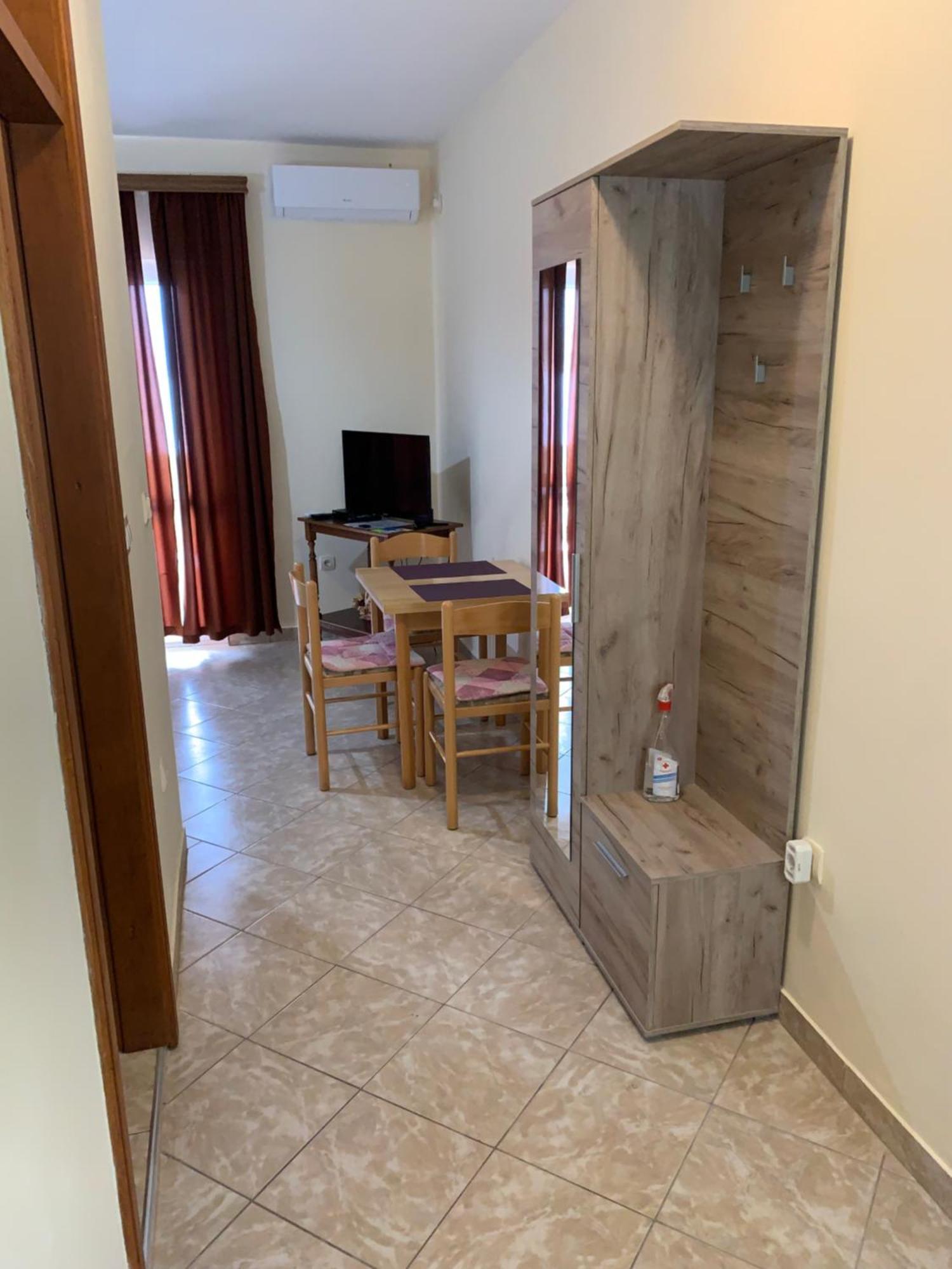 Apartments Villa Radonic دونجي مورينج المظهر الخارجي الصورة