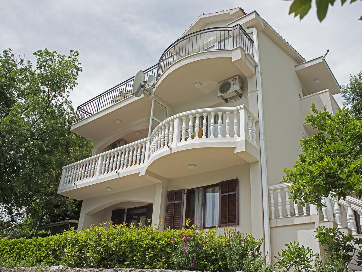 Apartments Villa Radonic دونجي مورينج المظهر الخارجي الصورة